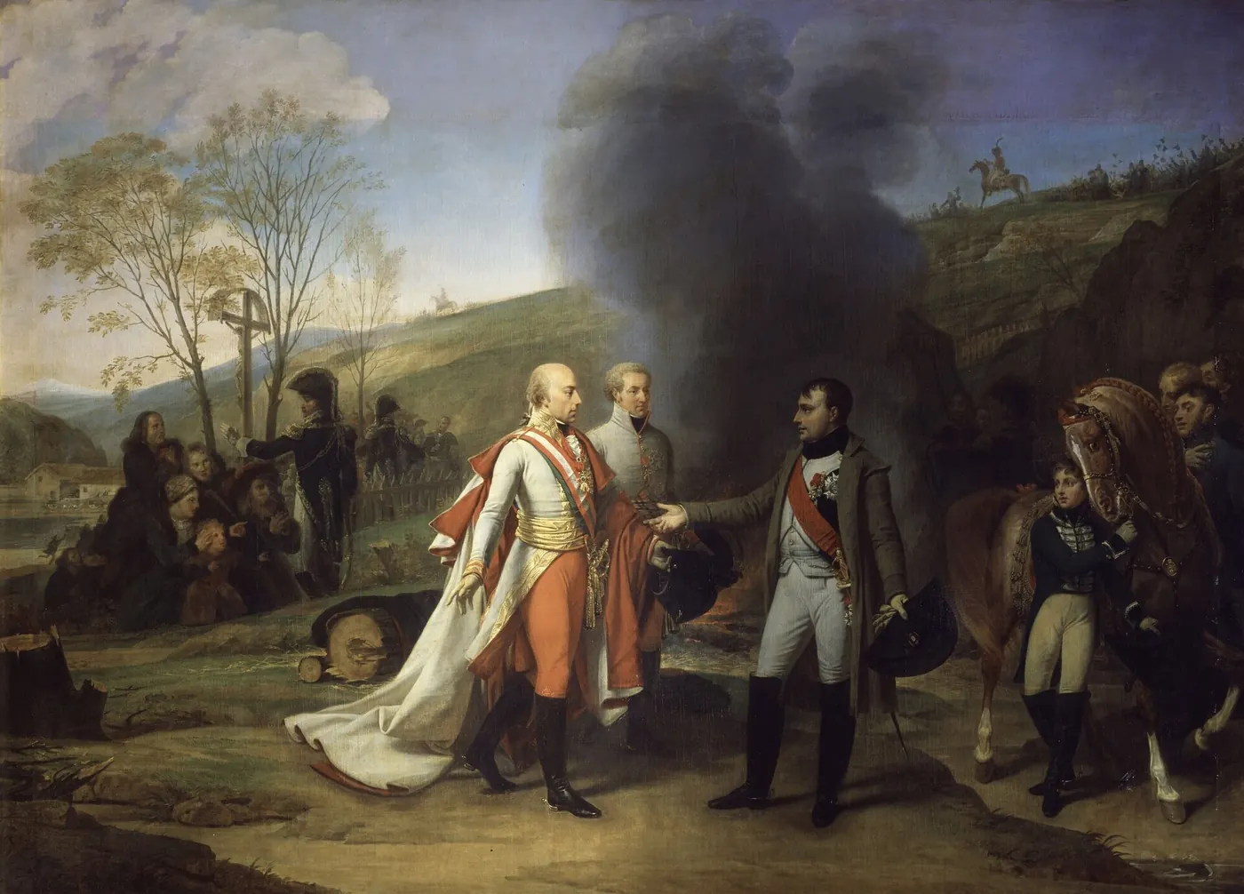 Napoléon en redingote grise tend les bras à l'empereur François II descendu de voiture, devant un feu de bivouac et les deux états-majors